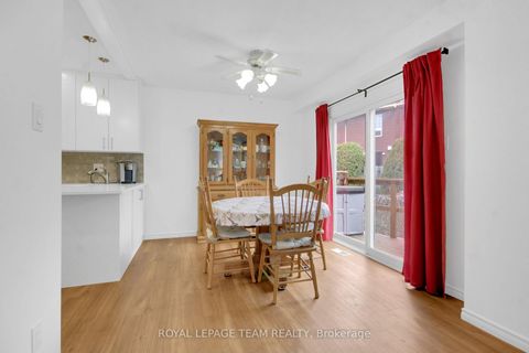 Photo 12 at D - 30 Black Forest Lane, Nepean (Arbeatha Park), Ottawa