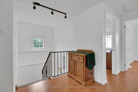 Photo 24 at D - 30 Black Forest Lane, Nepean (Arbeatha Park), Ottawa