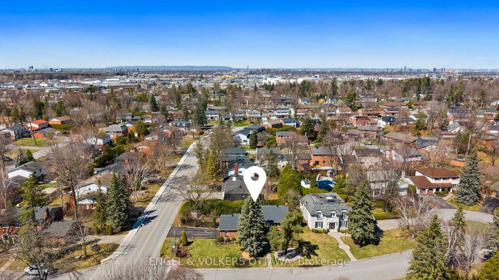 Photo 38 at 1 Erinlea Court, Nepean (Pineglen/Country Place), Ottawa