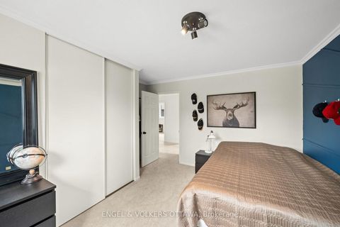 Photo 25 at 1 Erinlea Court, Nepean (Pineglen/Country Place), Ottawa