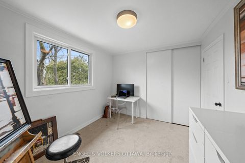 Photo 27 at 1 Erinlea Court, Nepean (Pineglen/Country Place), Ottawa