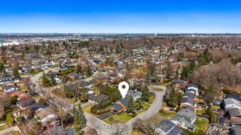 Photo 39 at 1 Erinlea Court, Nepean (Pineglen/Country Place), Ottawa