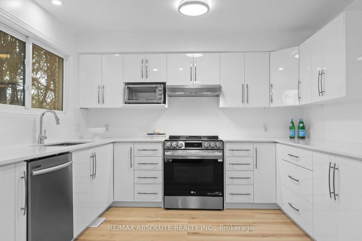 Photo 16 at 1444 Normandy Crescent, Nepean (Carleton Heights), Ottawa