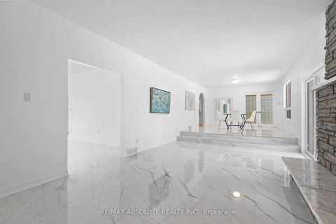 Photo 5 at 1444 Normandy Crescent, Nepean (Carleton Heights), Ottawa