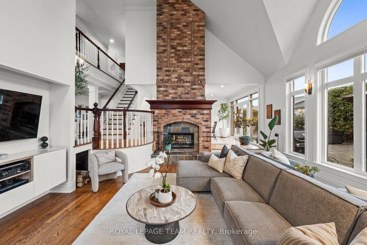 Photo 12 at 17 Craigmohr Court, Nepean (Craig Henry/Woodvale), Ottawa