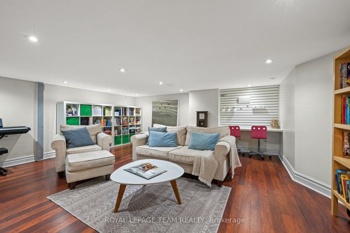 Photo 32 at 17 Craigmohr Court, Nepean (Craig Henry/Woodvale), Ottawa