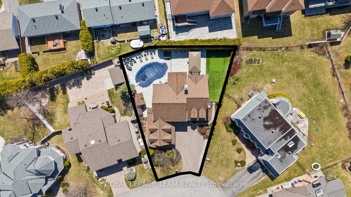 Photo 34 at 17 Craigmohr Court, Nepean (Craig Henry/Woodvale), Ottawa