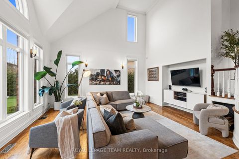 Photo 11 at 17 Craigmohr Court, Nepean (Craig Henry/Woodvale), Ottawa