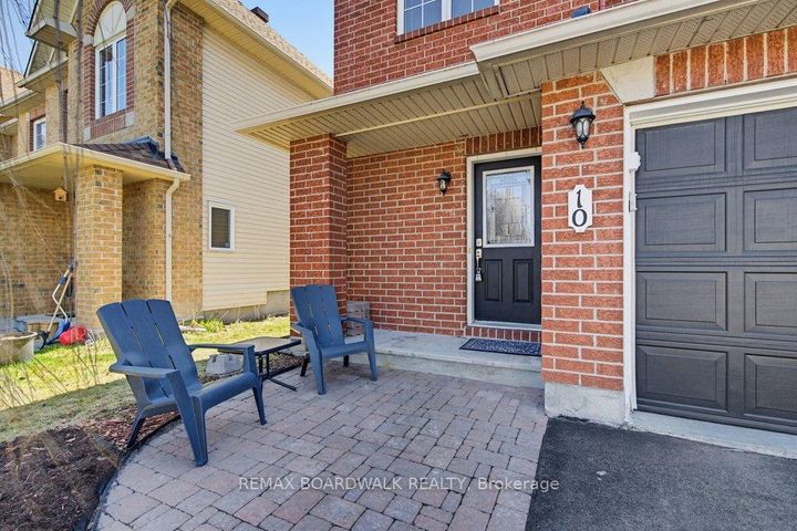 Photo 3 at 10 Valemont Street, Nepean (Barrhaven East), Ottawa