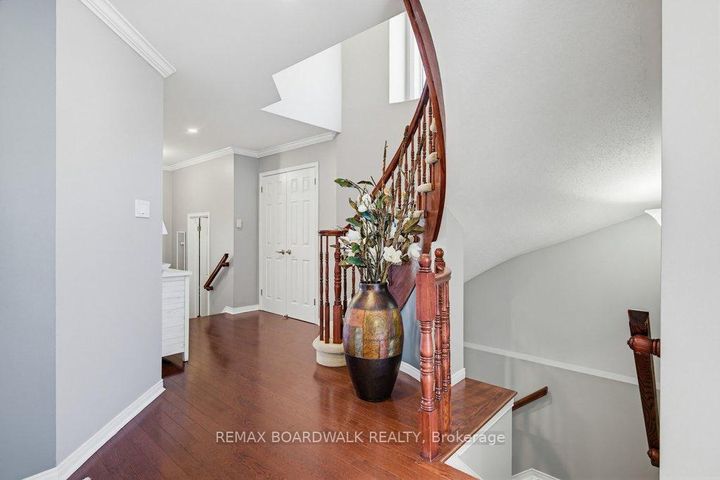 Photo 5 at 10 Valemont Street, Nepean (Barrhaven East), Ottawa