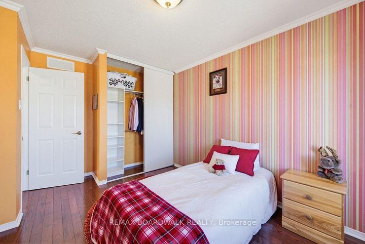 Photo 33 at 10 Valemont Street, Nepean (Barrhaven East), Ottawa