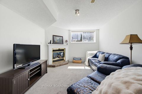 Photo 37 at 10 Valemont Street, Nepean (Barrhaven East), Ottawa