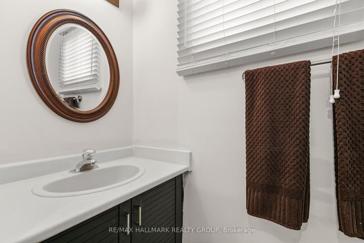 Photo 9 at A - 176 Sherway Drive, Nepean (Pheasant Run), Ottawa