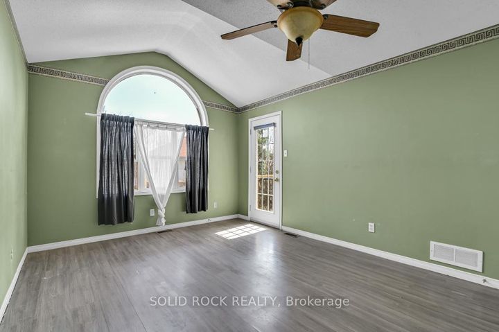 Photo 10 at 33 Boulder Way, Nepean (Longfields), Ottawa