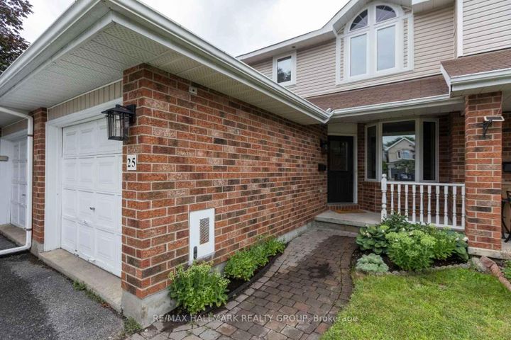 Photo 1 at 25 Oriska Way, Nepean (Longfields), Ottawa