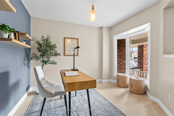 Photo 4 at 25 Oriska Way, Nepean (Longfields), Ottawa