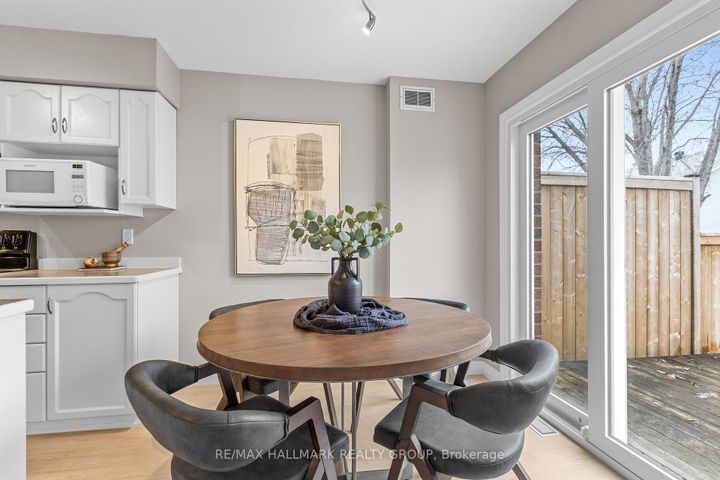 Photo 10 at 25 Oriska Way, Nepean (Longfields), Ottawa