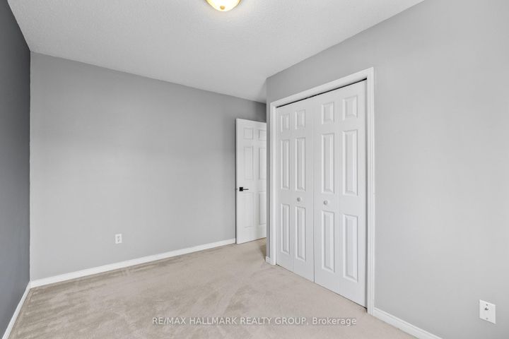 Photo 24 at 25 Oriska Way, Nepean (Longfields), Ottawa