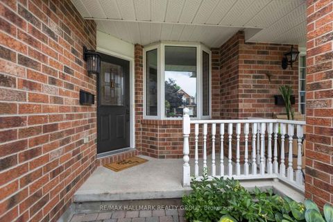 Photo 2 at 25 Oriska Way, Nepean (Longfields), Ottawa