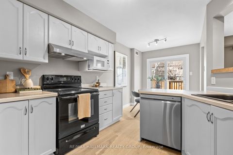 Photo 11 at 25 Oriska Way, Nepean (Longfields), Ottawa