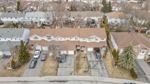 Photo 38 at 25 Oriska Way, Nepean (Longfields), Ottawa