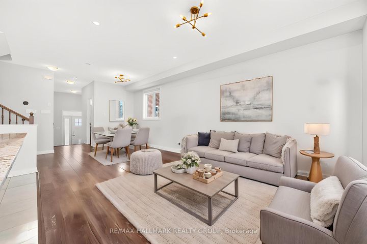 Photo 7 at 562 Clemency Crescent, Nepean (Heritage Park), Ottawa