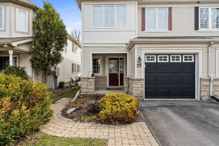 Photo 1 at 25 Goldthorpe Private, Nepean (Stonebridge), Ottawa