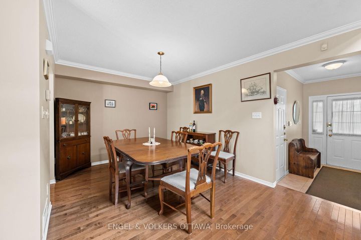 Photo 11 at 25 Goldthorpe Private, Nepean (Stonebridge), Ottawa