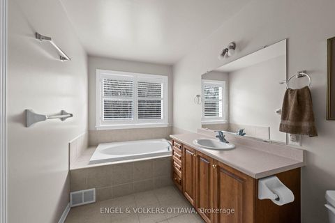 Photo 15 at 25 Goldthorpe Private, Nepean (Stonebridge), Ottawa