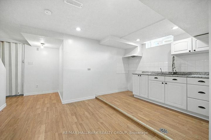 Photo 23 at 55 Fair Oaks Crescent, Nepean (Craig Henry/Woodvale), Ottawa