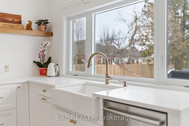 Photo 10 at 89 Norice Street, Nepean (Meadowlands/Crestview), Ottawa