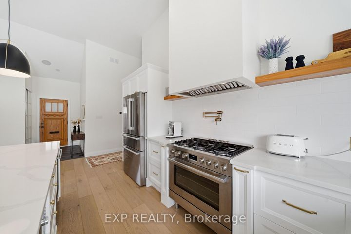 Photo 11 at 89 Norice Street, Nepean (Meadowlands/Crestview), Ottawa