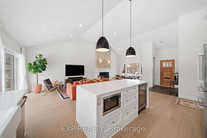 Photo 13 at 89 Norice Street, Nepean (Meadowlands/Crestview), Ottawa