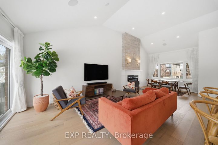 Photo 14 at 89 Norice Street, Nepean (Meadowlands/Crestview), Ottawa