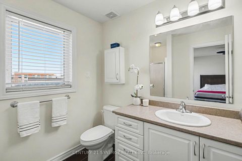 Photo 21 at 114 Silvermoon Crescent, Avalon East, Orleans
