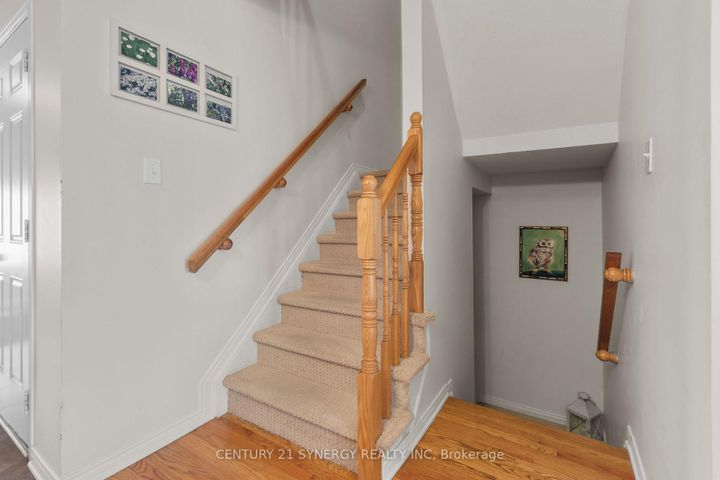 Photo 12 at 220 Lamplighters Drive, Nepean (Cedargrove/Fraserdale), Ottawa