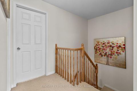 Photo 13 at 220 Lamplighters Drive, Nepean (Cedargrove/Fraserdale), Ottawa