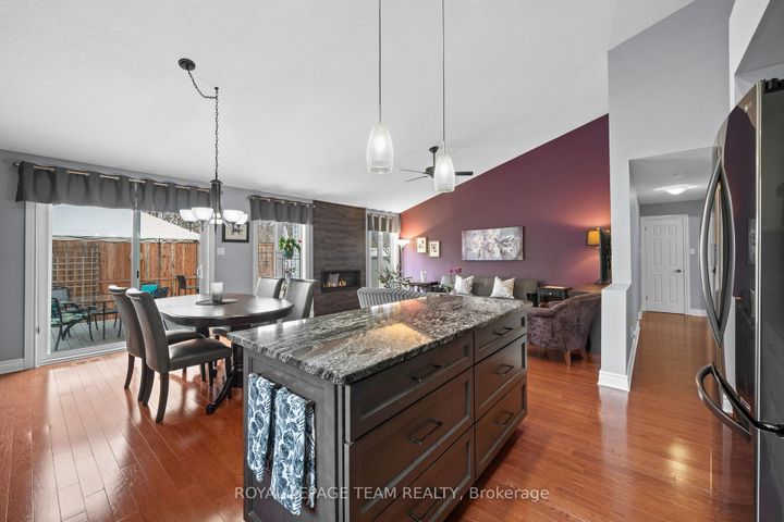 Photo 13 at 48 Settler's Ridge Way, Nepean (Longfields), Ottawa