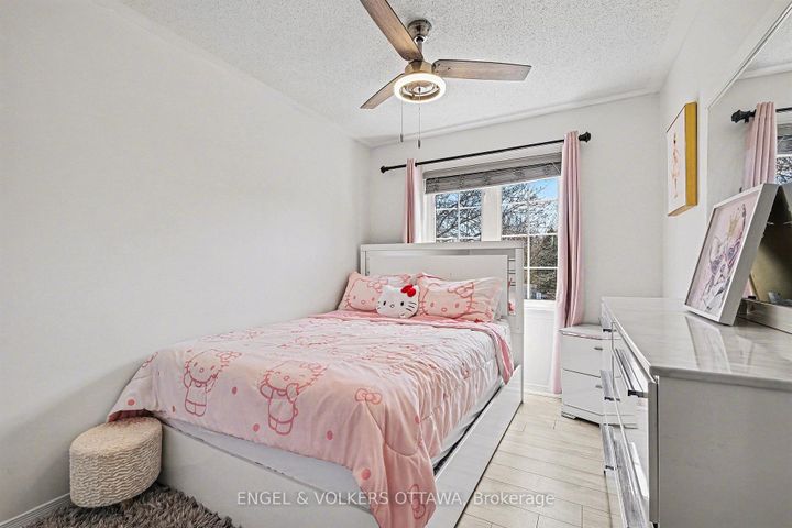 Photo 17 at 135 Lockhaven Private, Nepean (Stonebridge), Ottawa