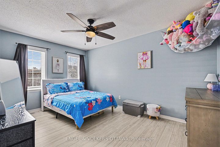 Photo 18 at 135 Lockhaven Private, Nepean (Stonebridge), Ottawa