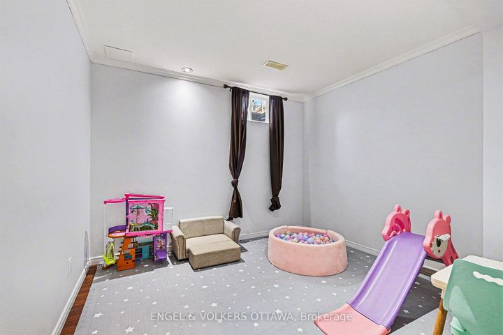 Photo 24 at 135 Lockhaven Private, Nepean (Stonebridge), Ottawa