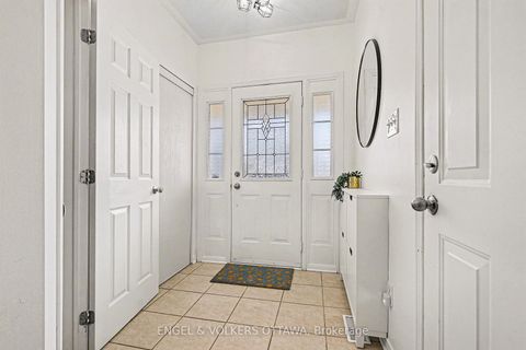 Photo 3 at 135 Lockhaven Private, Nepean (Stonebridge), Ottawa