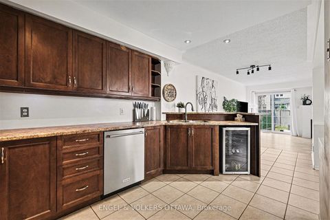 Photo 11 at 135 Lockhaven Private, Nepean (Stonebridge), Ottawa