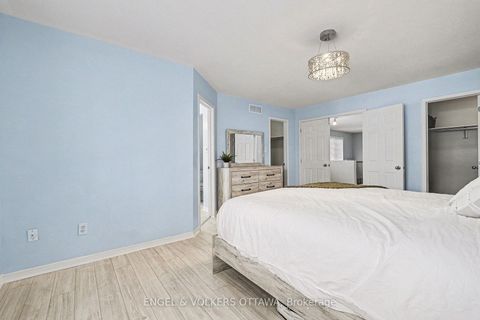 Photo 15 at 135 Lockhaven Private, Nepean (Stonebridge), Ottawa
