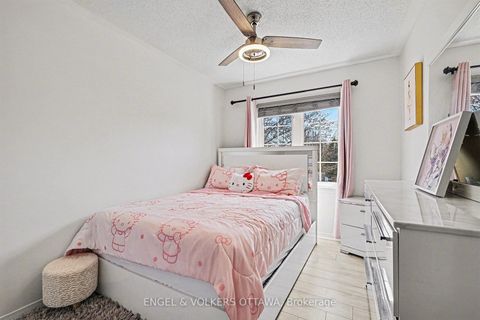 Photo 17 at 135 Lockhaven Private, Nepean (Stonebridge), Ottawa