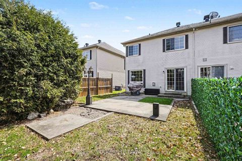 Photo 26 at 135 Lockhaven Private, Nepean (Stonebridge), Ottawa