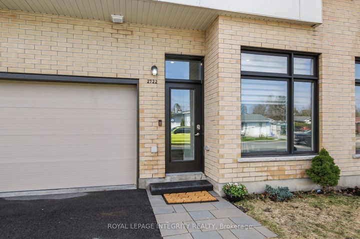 Photo 2 at 2722 Draper Avenue, Nepean (Redwood Park), Ottawa