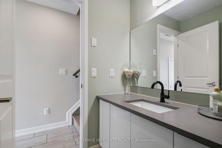 Photo 6 at 2722 Draper Avenue, Nepean (Redwood Park), Ottawa