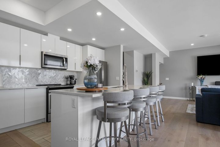 Photo 18 at 2722 Draper Avenue, Nepean (Redwood Park), Ottawa