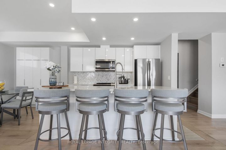 Photo 19 at 2722 Draper Avenue, Nepean (Redwood Park), Ottawa